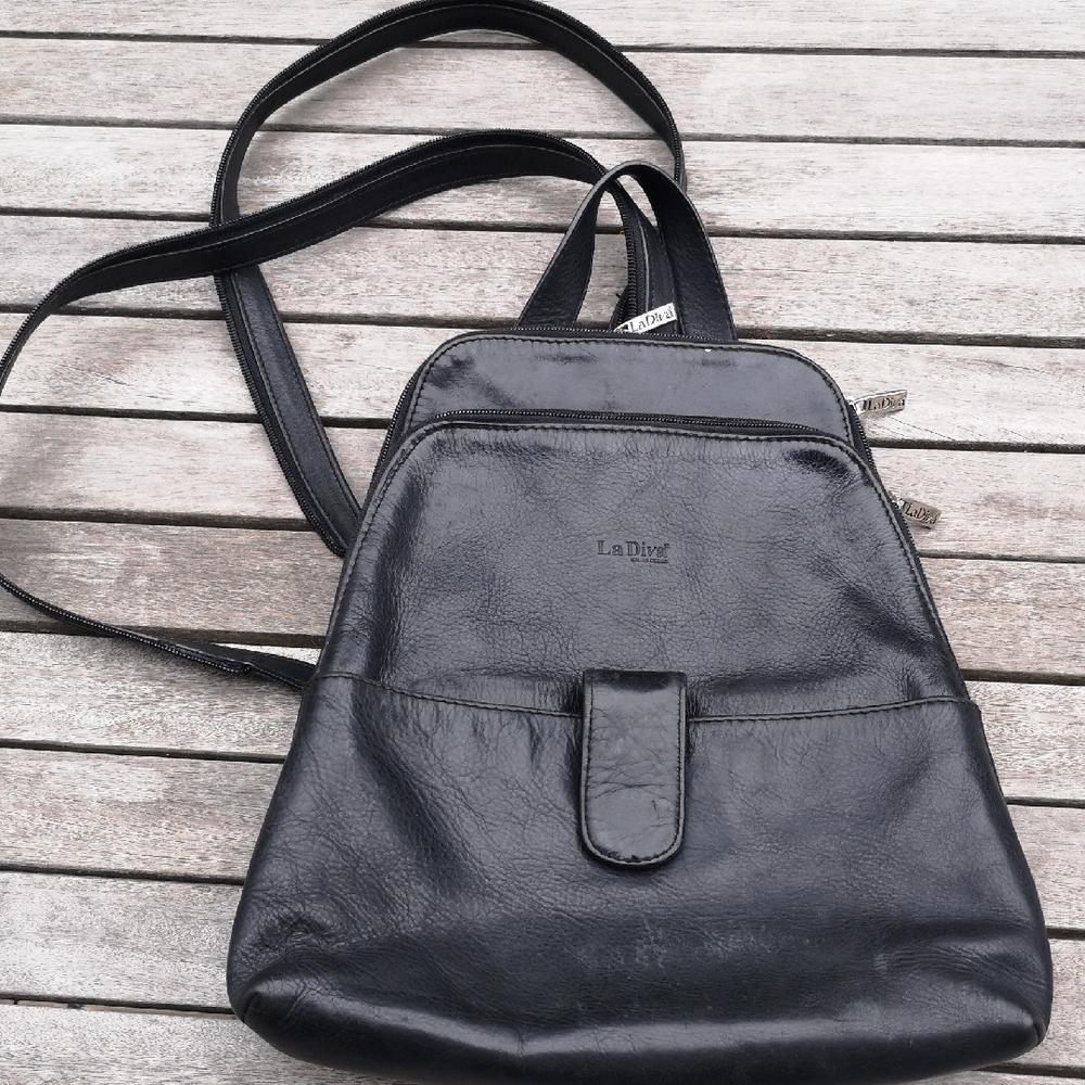 La Diva leather backpack